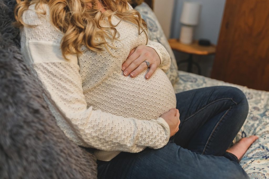 Musik relaksasi bumil bayi